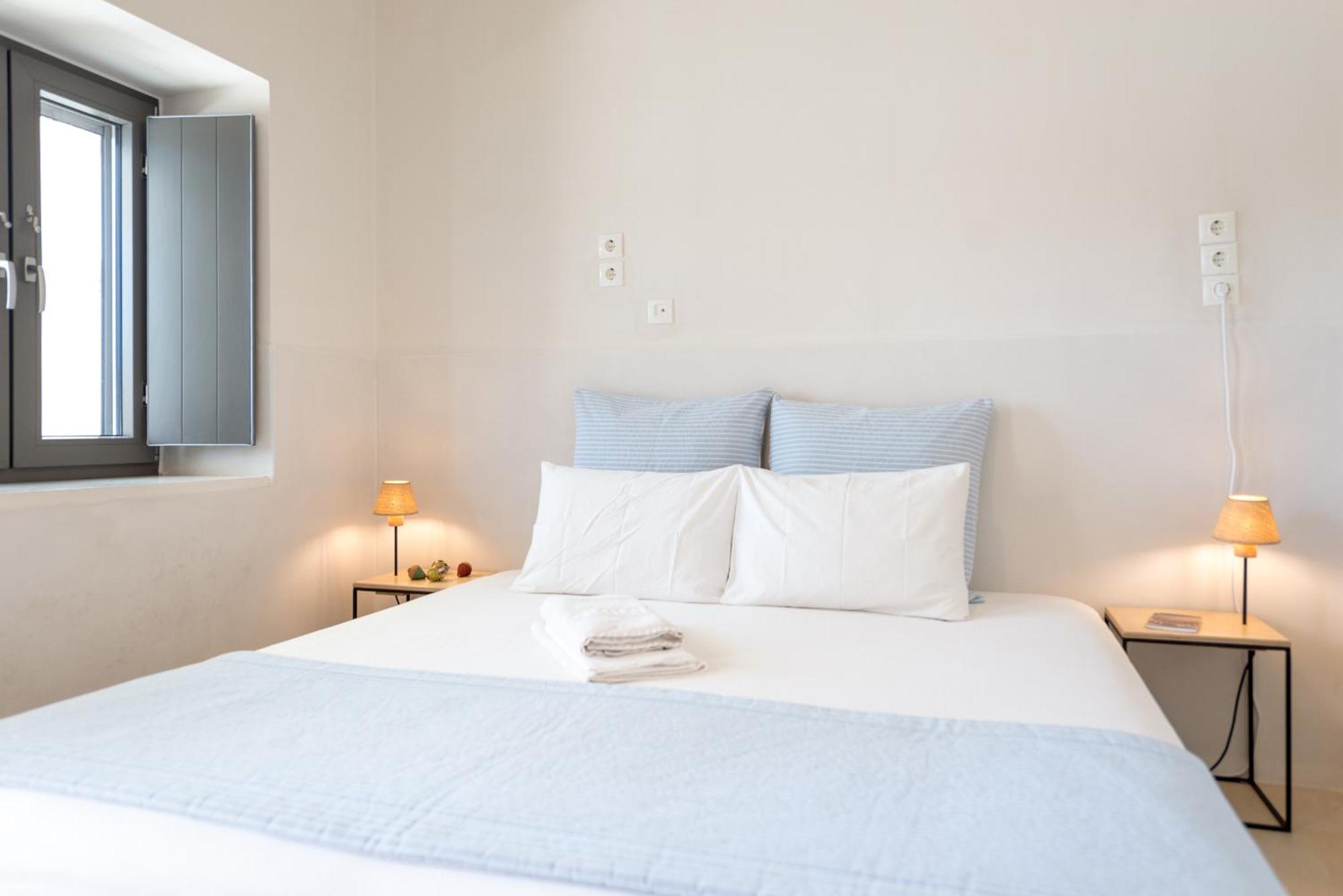 Emily Hotel Vári Eksteriør billede